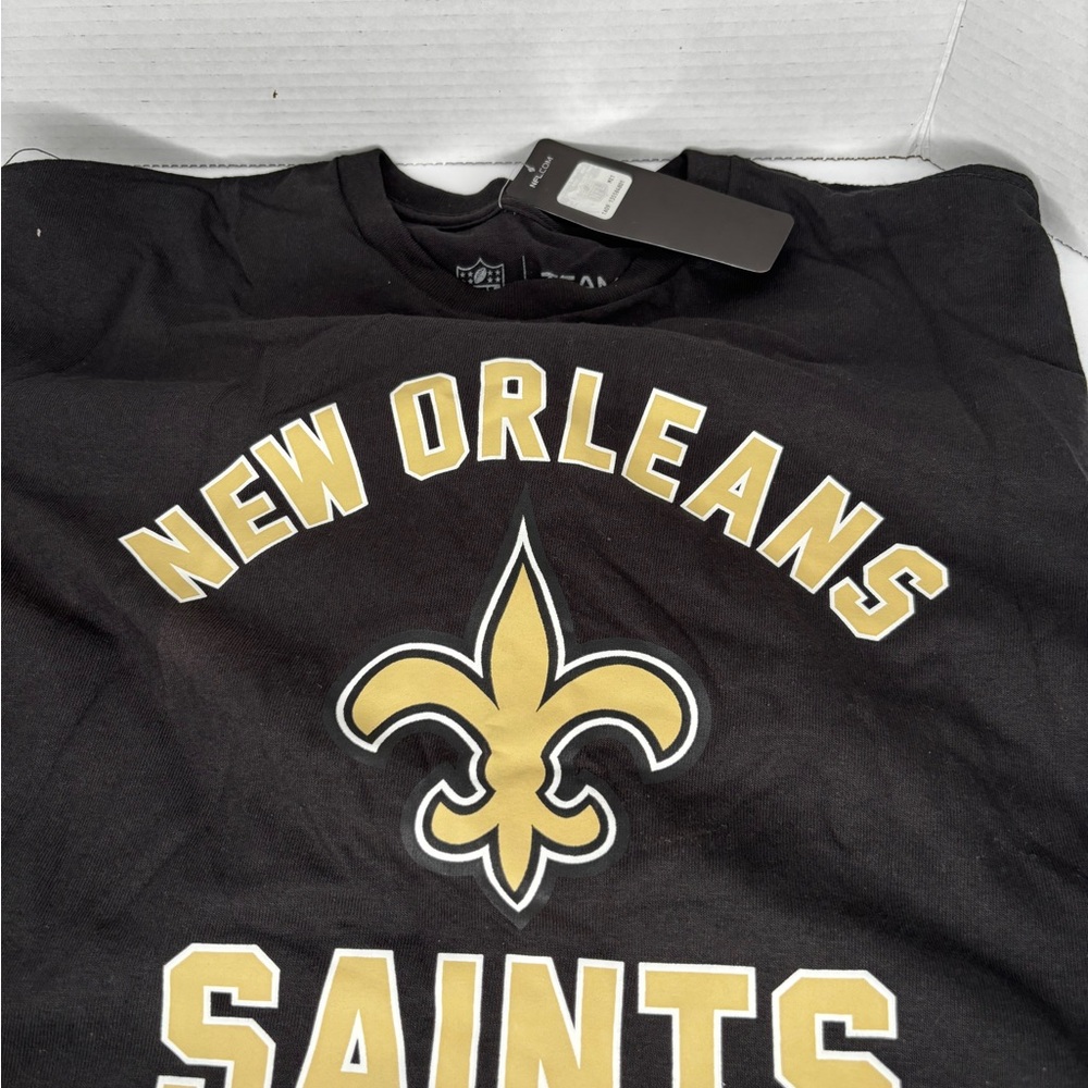NFL Team Apparel Black and Gold T-Shirt